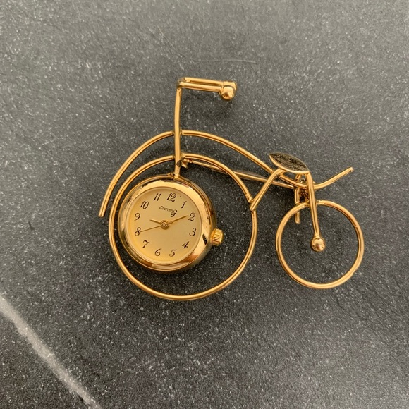 Charming Gold Tone Bicycle Brooch with Clock - Picture 1 of 4